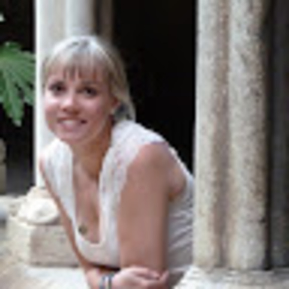 Meet your Posher, Alicia - Picture 1 of 1